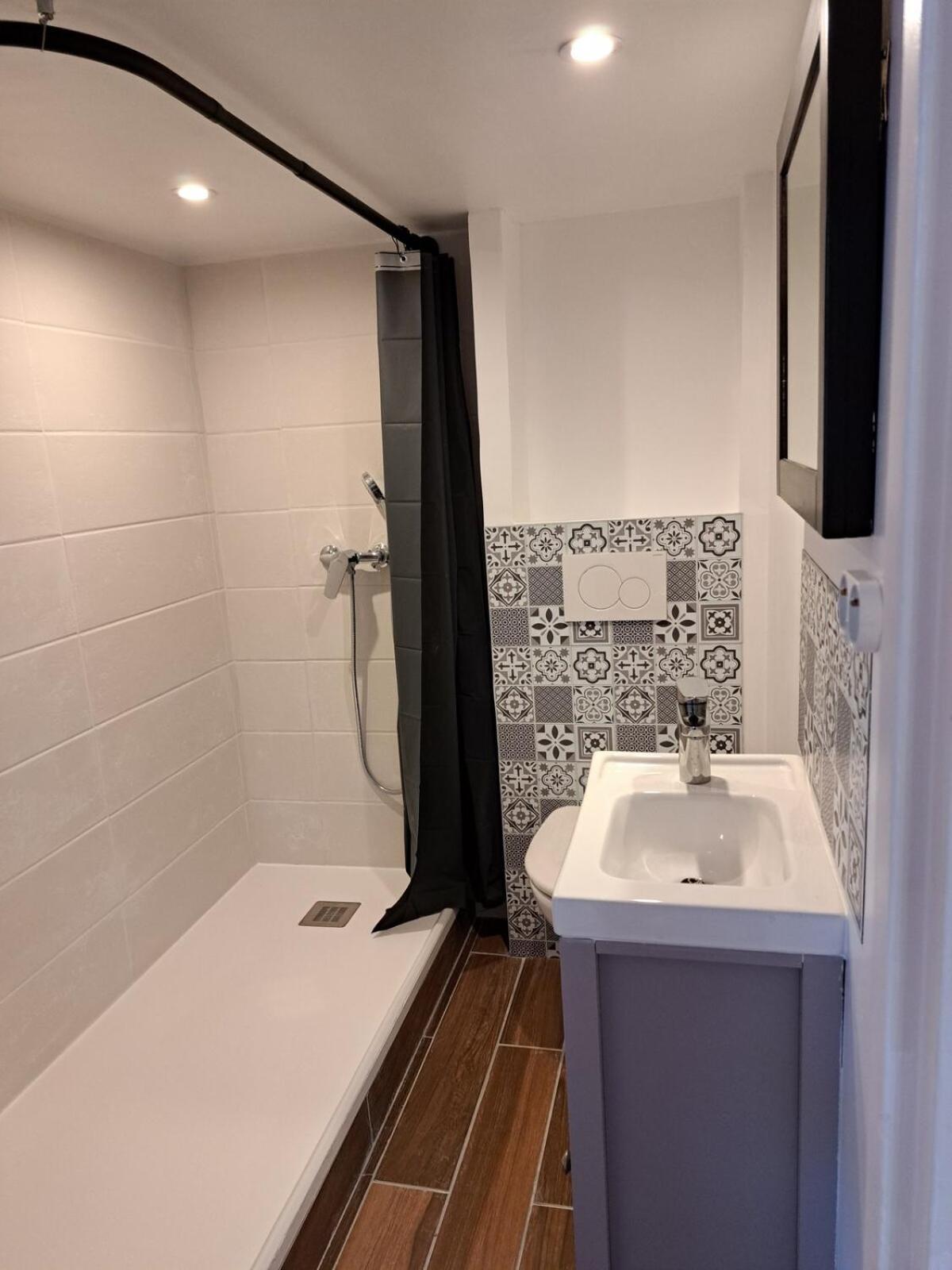 Studio Cosy Entierement Renove A Deux Pas De Lyon Fontaines-sur-Saone Exterior photo