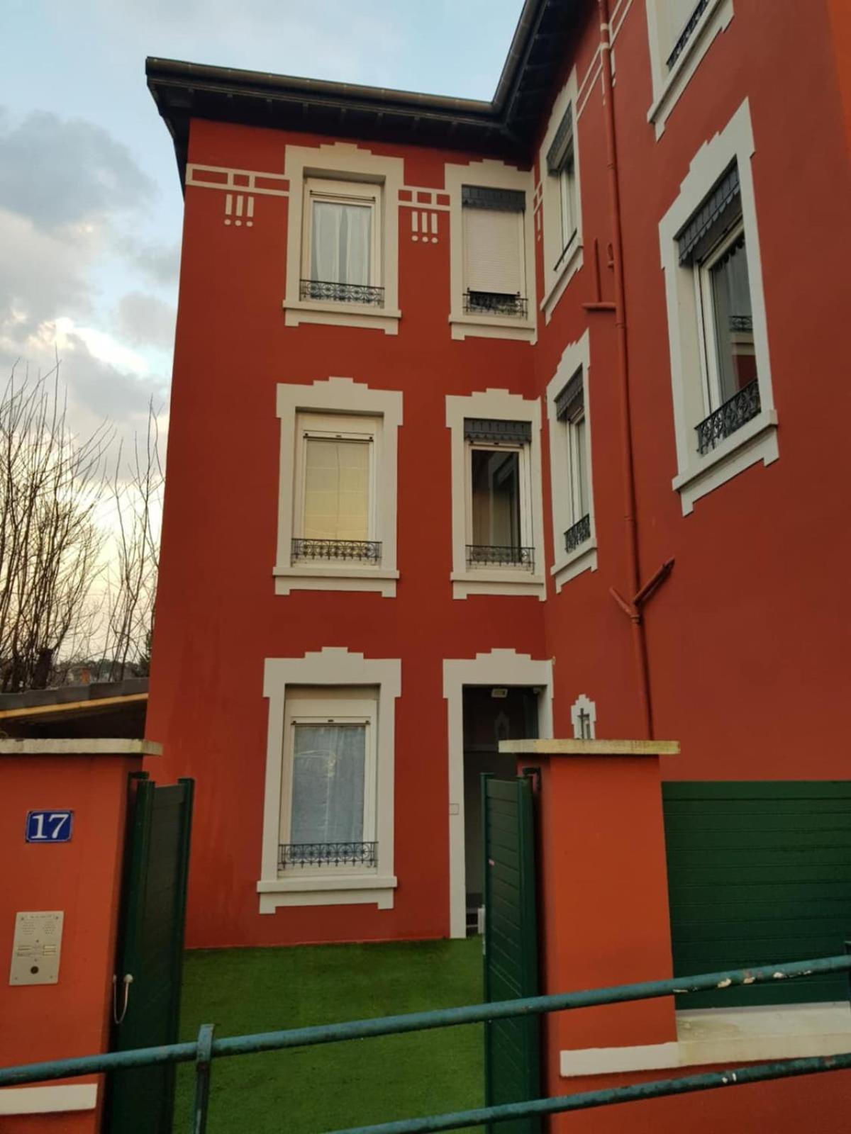 Studio Cosy Entierement Renove A Deux Pas De Lyon Fontaines-sur-Saone Exterior photo