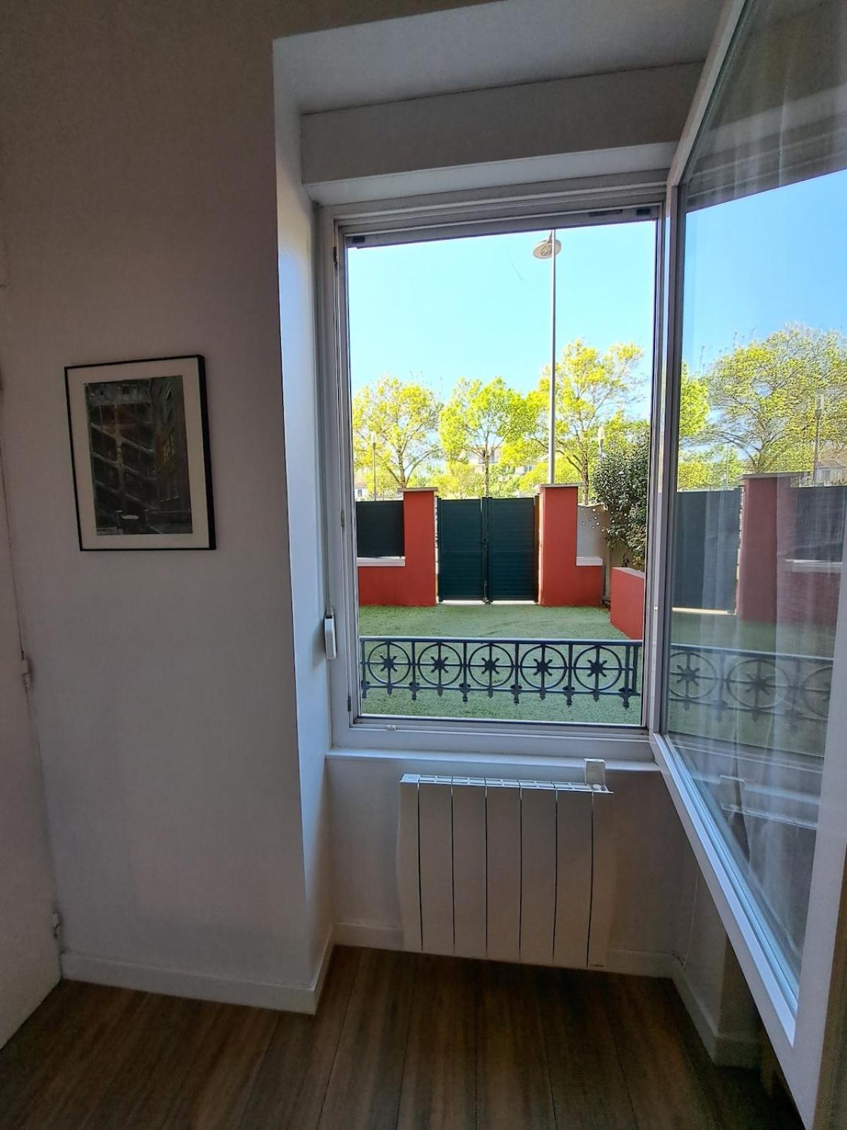 Studio Cosy Entierement Renove A Deux Pas De Lyon Fontaines-sur-Saone Exterior photo